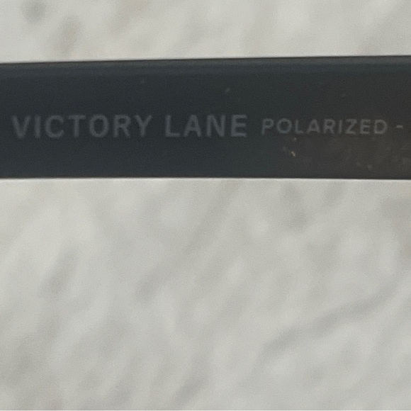 Blenders Sunglasses 1 And 2 Frames Different Styles - Picture 9 of 10